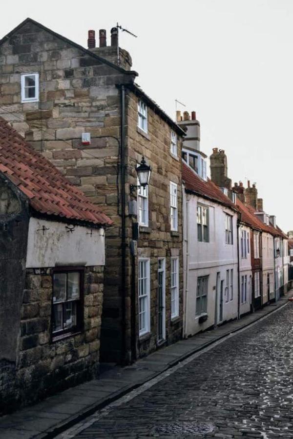 Annie'S Cottage , Whitby . Beautiful Sea Views Exterior photo